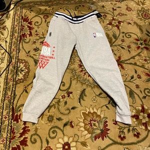 NBA  joggers size M deadstock